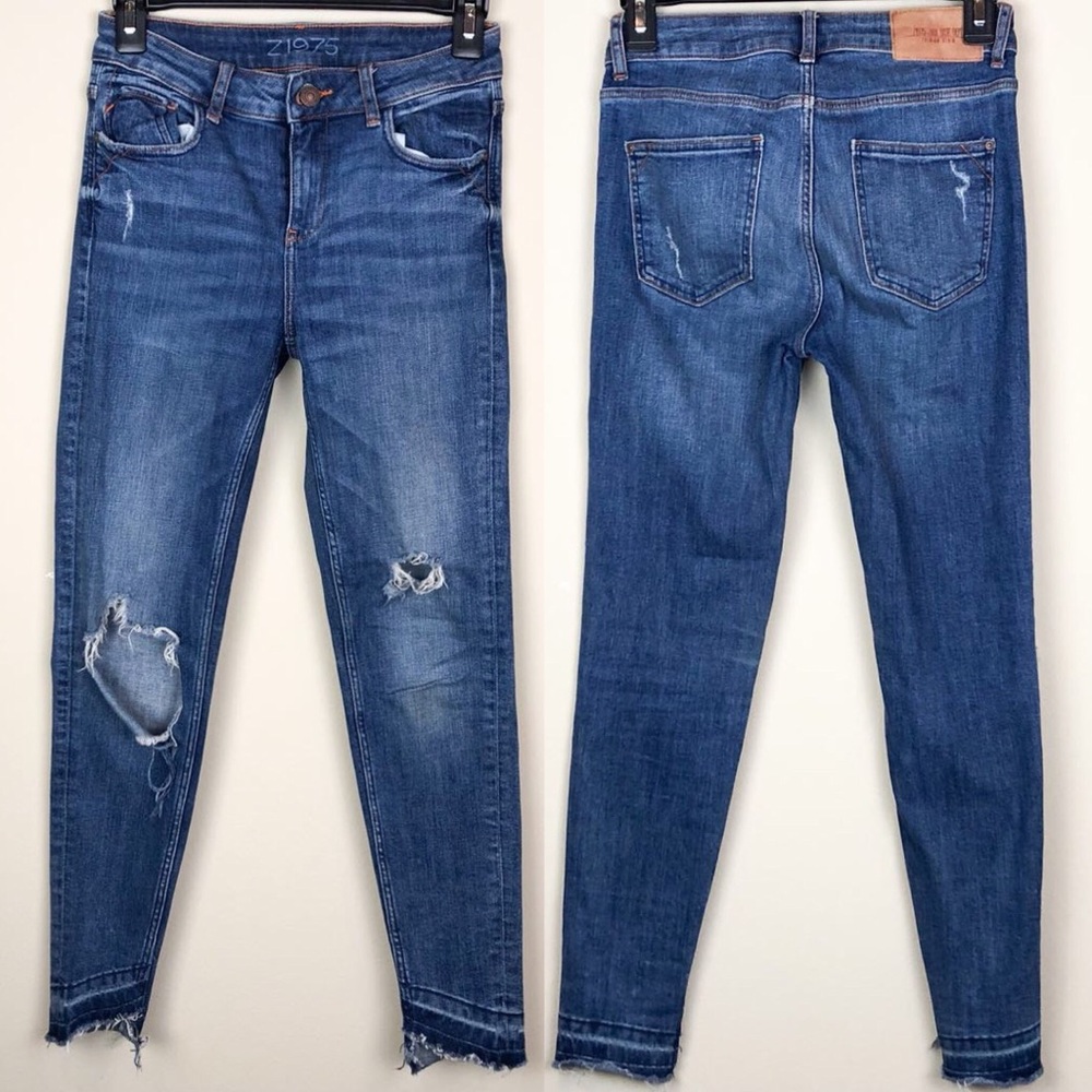 Zara distressed blue jeans size 2